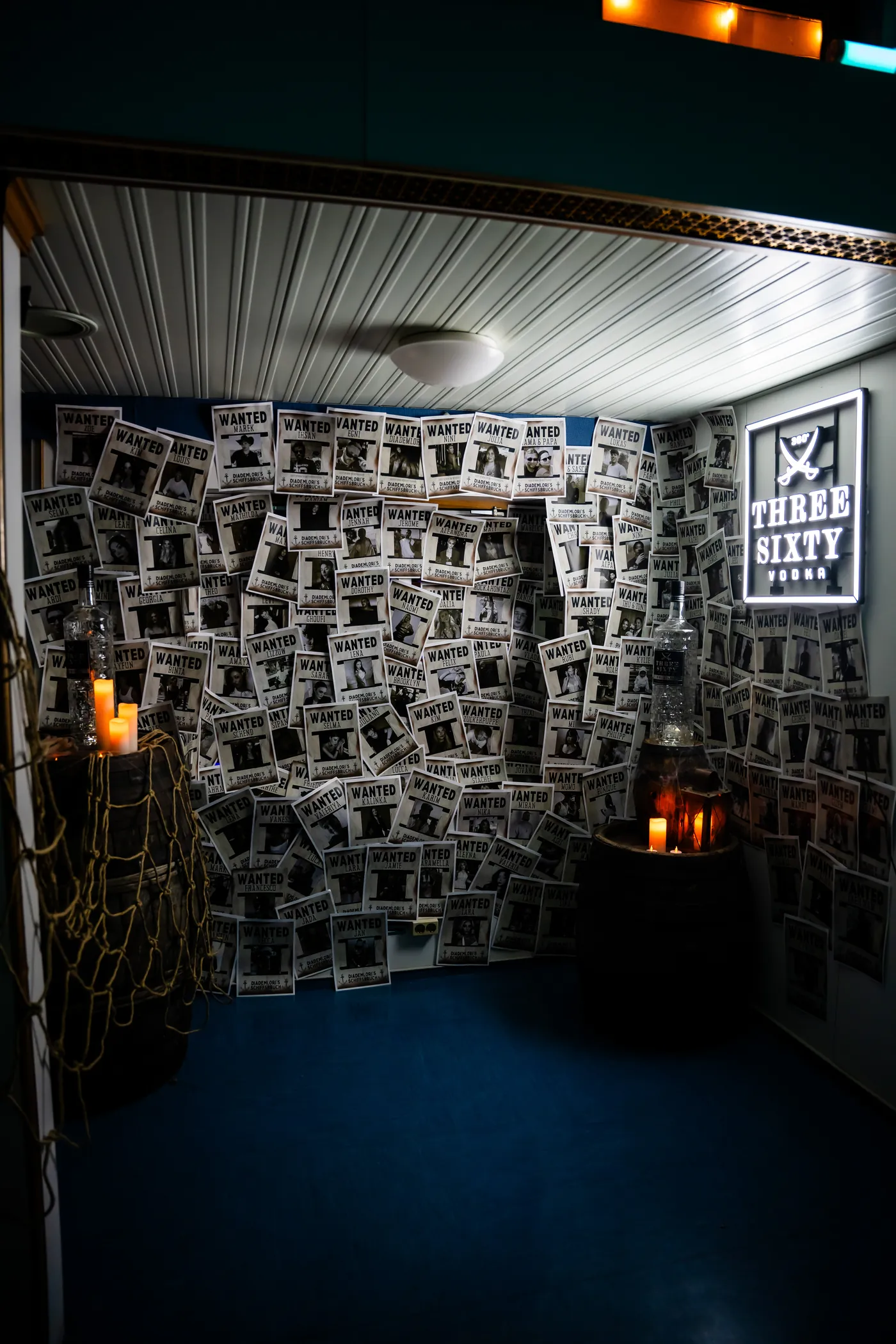Three Sixty Wanted Wall mit Gästefotos